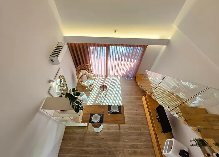 アパート Neo N8 *